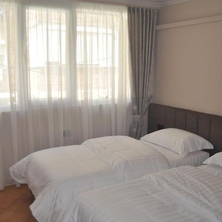 Apartmán Bliri Myslym Shyri Tirana Exteriér fotografie