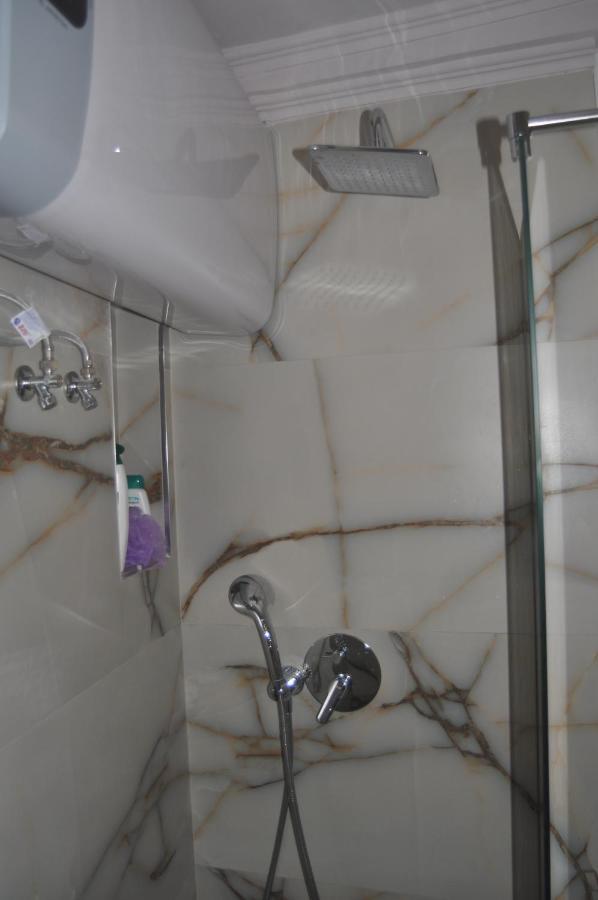 Apartmán Bliri Myslym Shyri Tirana Exteriér fotografie