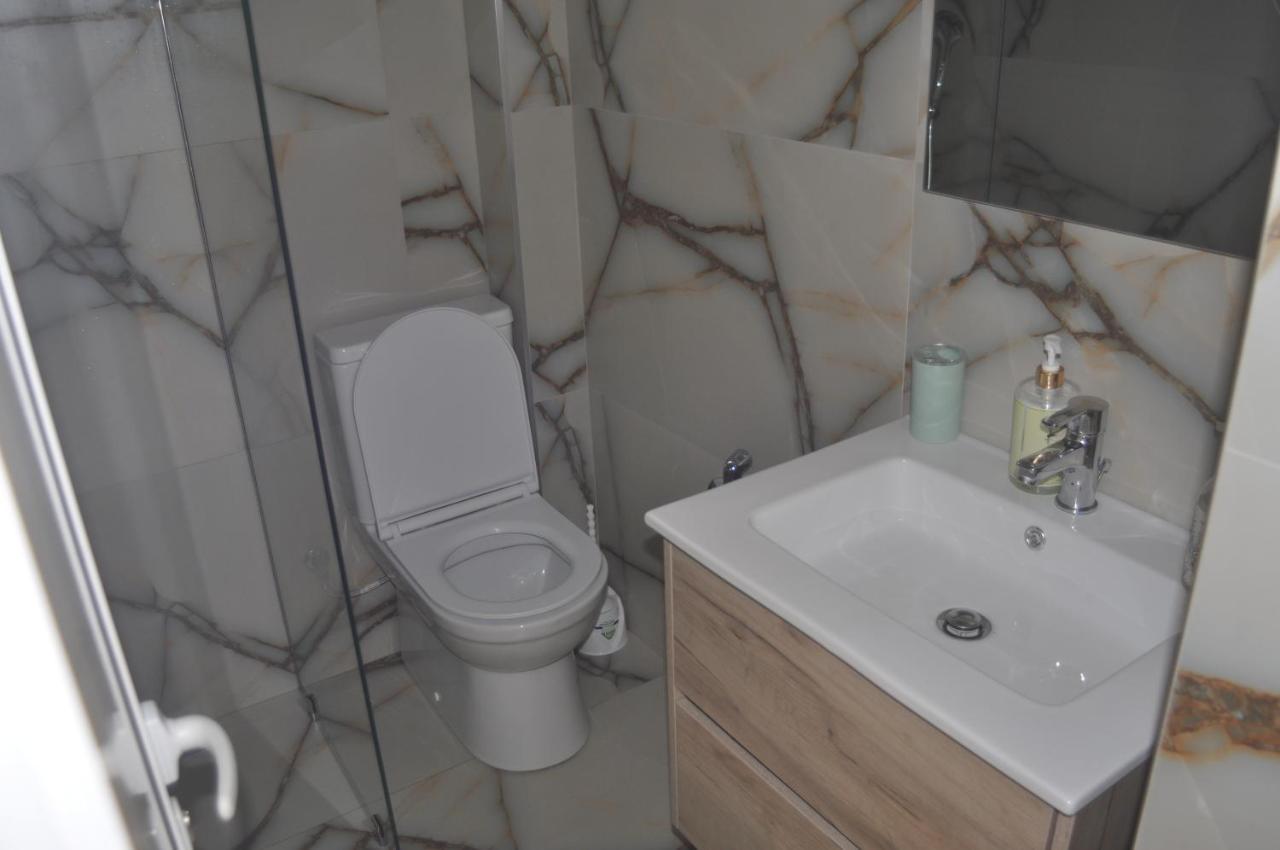 Apartmán Bliri Myslym Shyri Tirana Exteriér fotografie