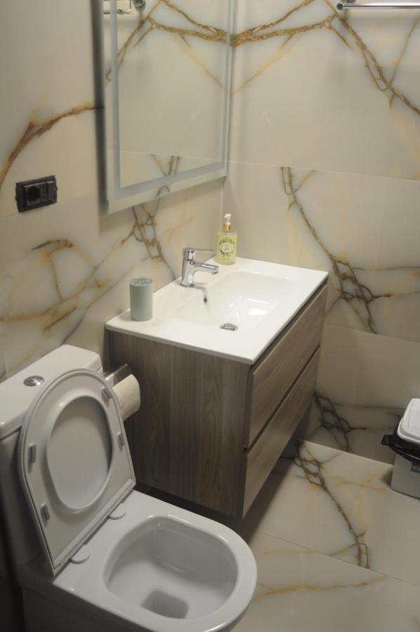 Apartmán Bliri Myslym Shyri Tirana Exteriér fotografie