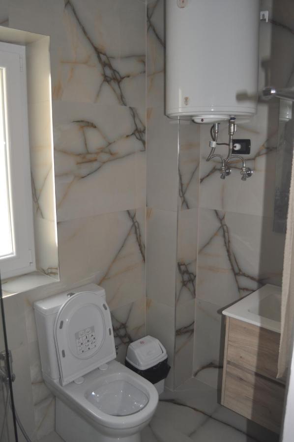 Apartmán Bliri Myslym Shyri Tirana Exteriér fotografie