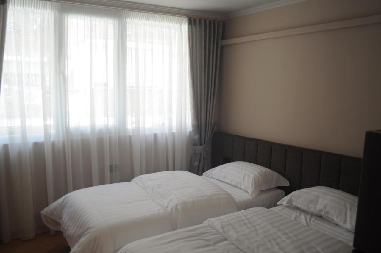 Apartmán Bliri Myslym Shyri Tirana Exteriér fotografie