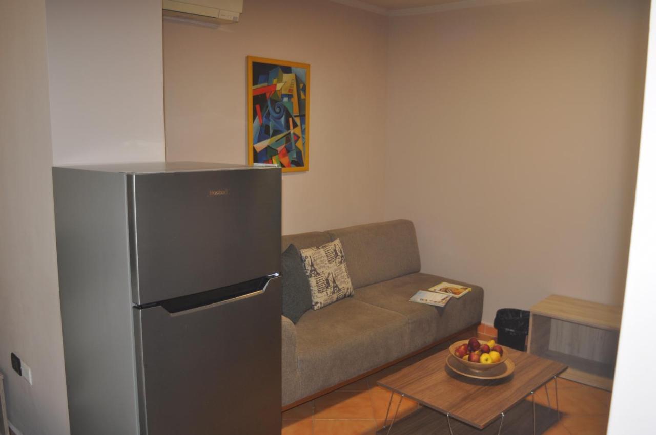 Apartmán Bliri Myslym Shyri Tirana Exteriér fotografie