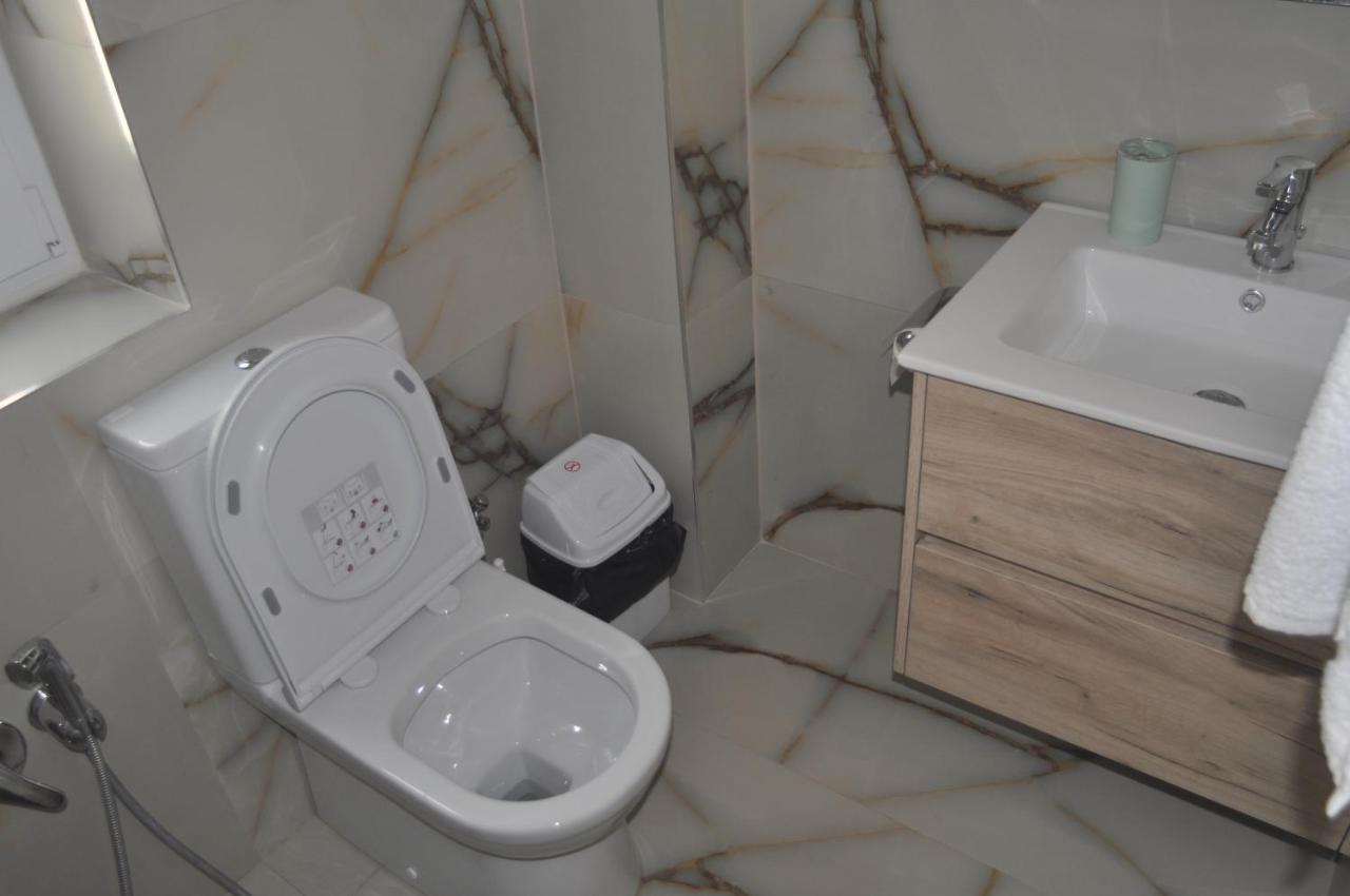 Apartmán Bliri Myslym Shyri Tirana Exteriér fotografie